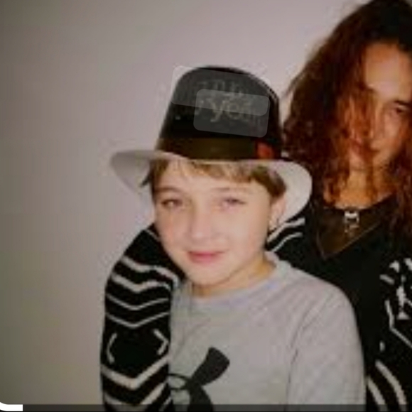 Insomniacs No Theme No Crap Share Show Saturday 12:30am - Picture 6 of 8